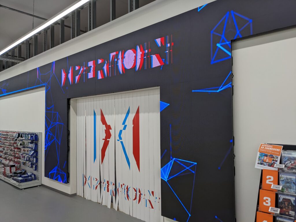 LED Wall bei Xperion mit Digital Signage Software BEECEEN von xplace