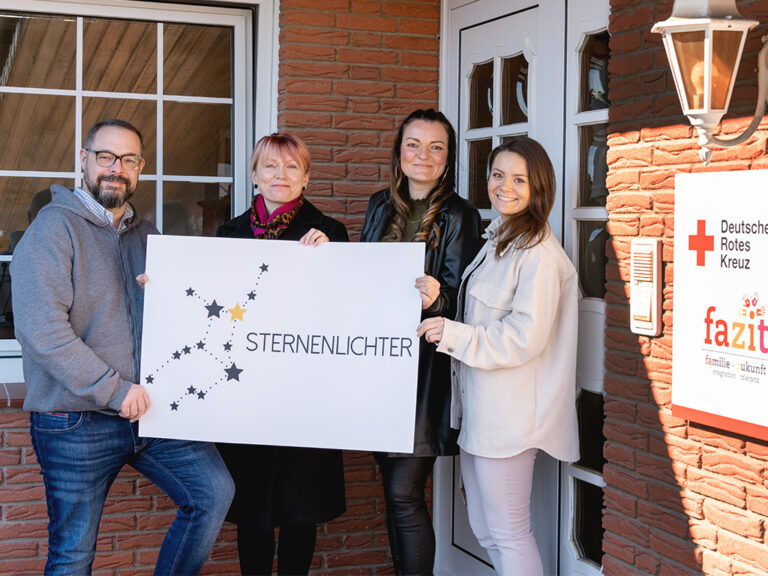 Spendenübergabe von xplace an das Hospiz Sternenlichter