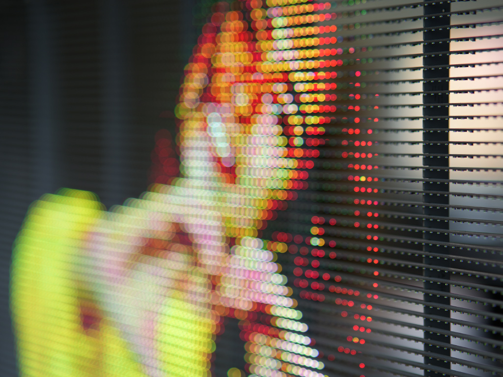 Nahaufnahme transparente LED Module mit Durchsicht und LED-Strängen.