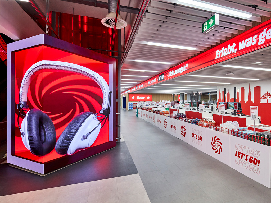 LED Wand mit forced perspective im MediaMarkt Hamburg