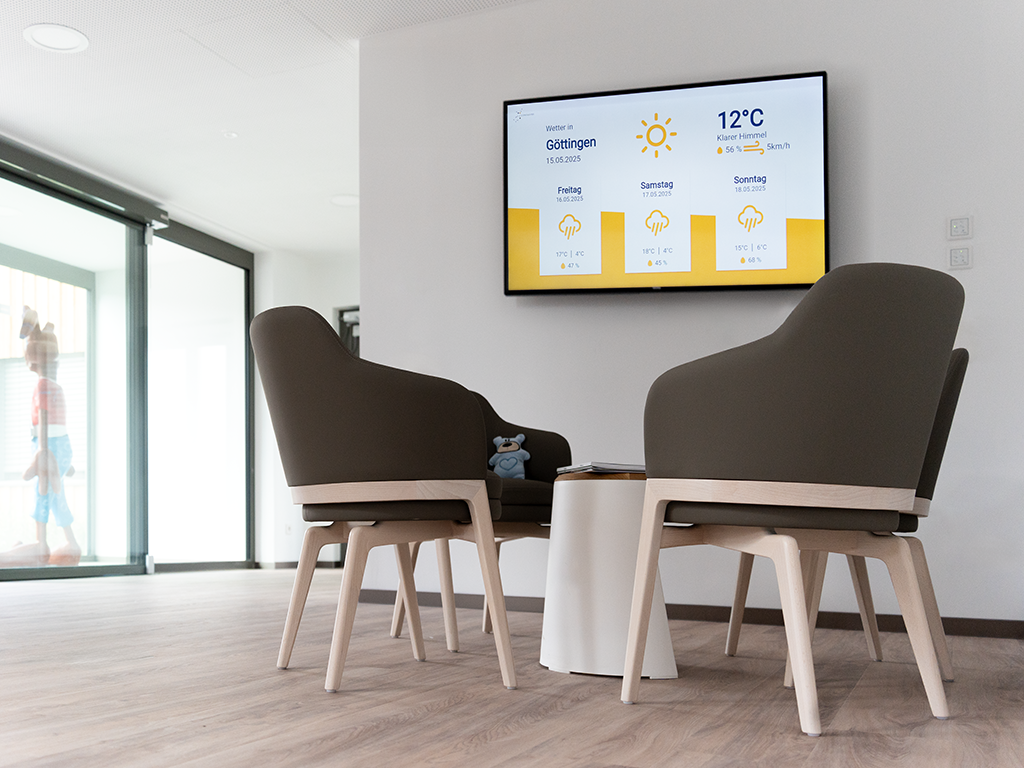 Empfangsbereich im Hospiz Sternenlichter mit Wetter Template (CMS BEECEEN von xplace)